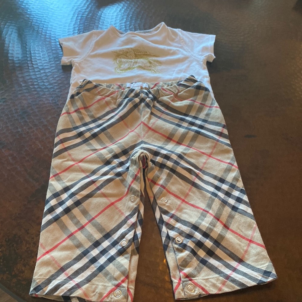 Euc Burberry set